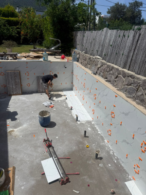 Türbükü Bahar Evleri Havuz İnşaatı